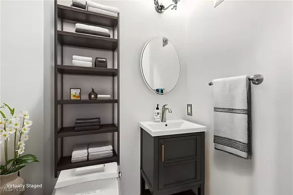 Bath, OH 44333,3721 Sanctuary DR