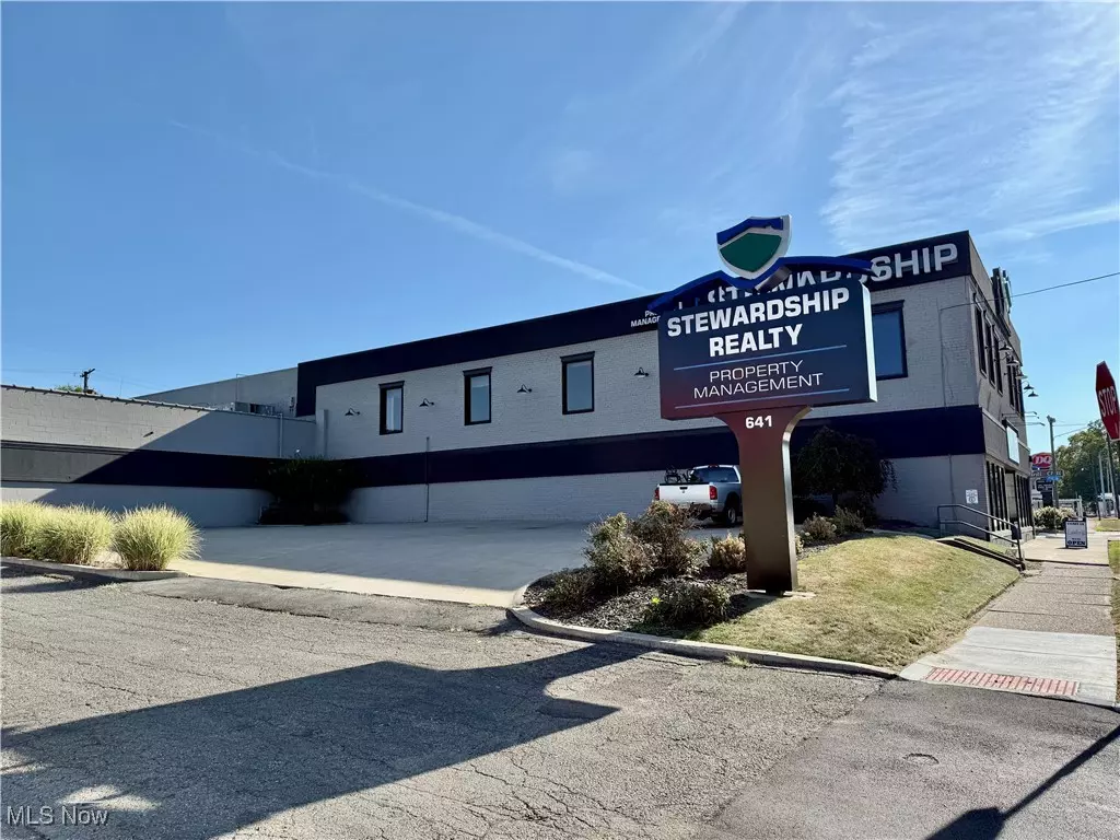 Massillon, OH 44647,641 Lincoln WAY W