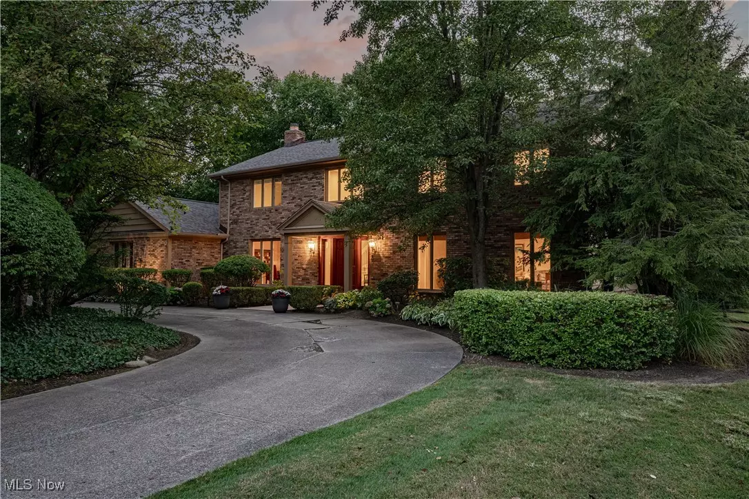 Pepper Pike, OH 44124,2610 Hickory LN