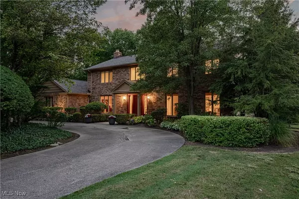 2610 Hickory LN, Pepper Pike, OH 44124