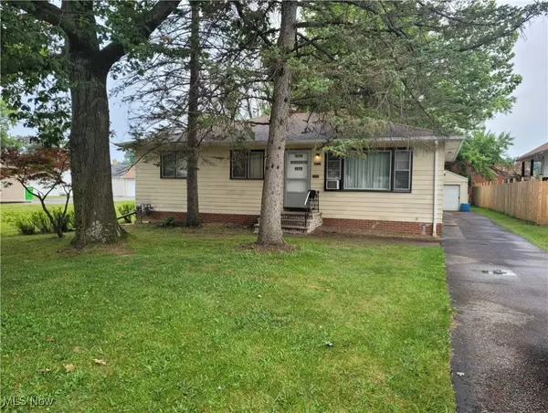 4820 Green RD, Warrensville Heights, OH 44128