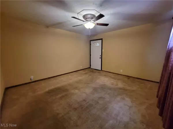 Martins Ferry, OH 43935,58841 Glenns Run RD