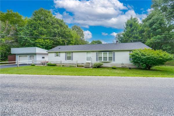15081 Oak Grove DR, Doylestown, OH 44230