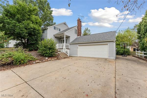 4384 Swallen AVE, Louisville, OH 44641