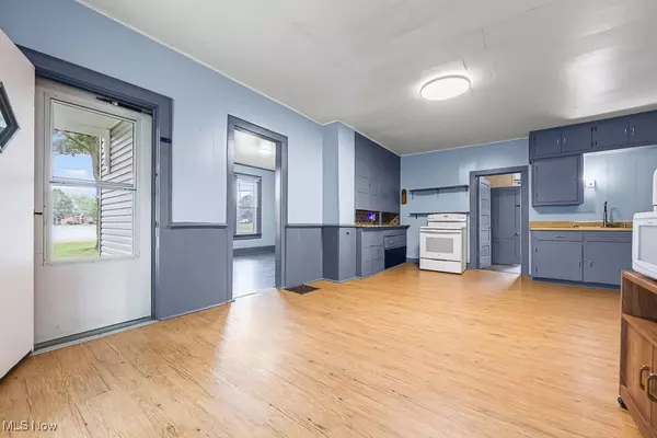 Akron, OH 44312,1425 Killian RD