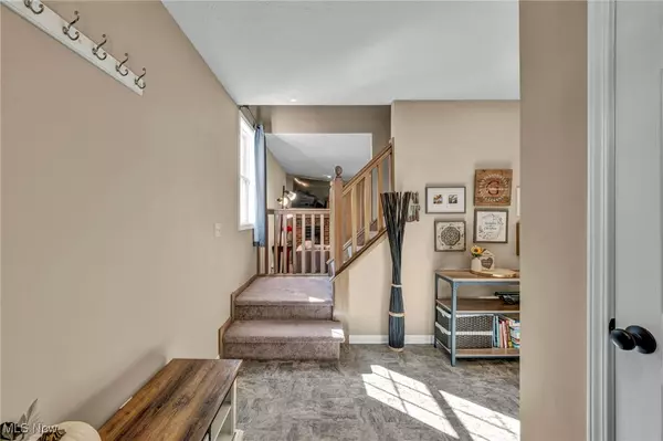 Olmsted Twp, OH 44138,29090 Pembrooke BLVD