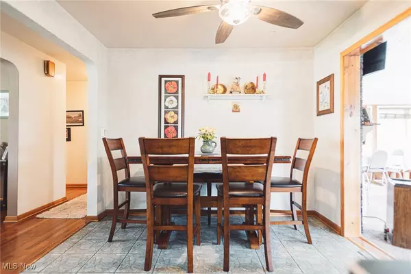 Campbell, OH 44405,461 Park DR