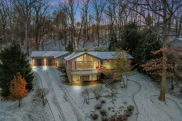 153 Cheyenne TRL, Malvern, OH 44644