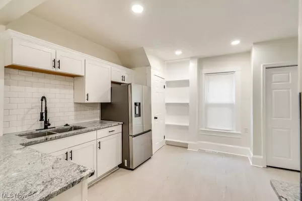 Cleveland, OH 44109,4023 Bucyrus AVE