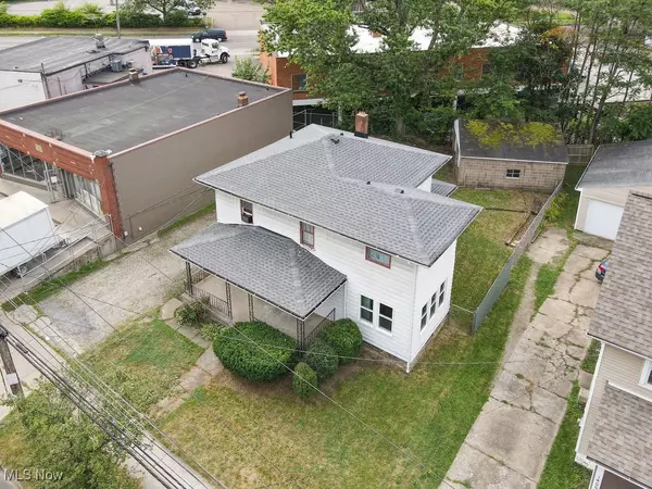 Akron, OH 44305,1404 Eastwood AVE