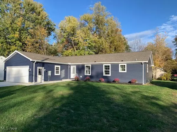 Painesville Twp, OH 44077,960 Robinhood AVE