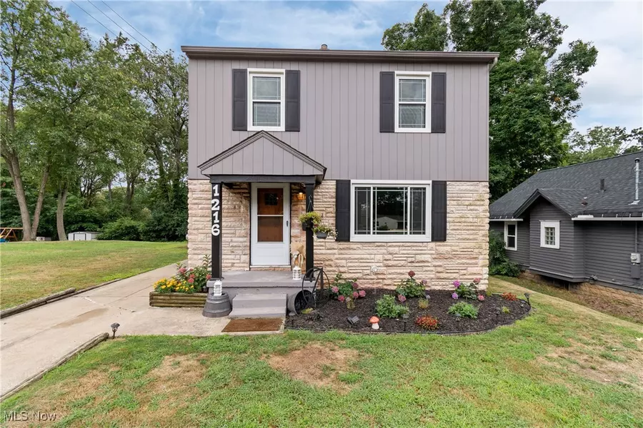 1216 Niagara AVE, Akron, OH 44305