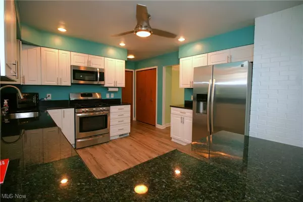 Cortland, OH 44410,346 Cheviot PL