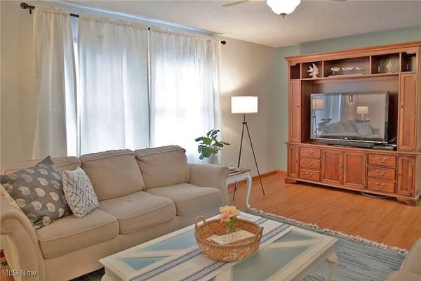 Kelleys Island, OH 43438,121 Fairview LN