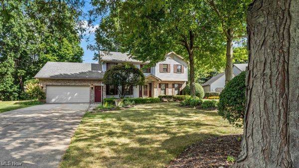 8265 Hilltop DR, Poland, OH 44514