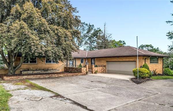 12658 Gardenside DR, North Royalton, OH 44133
