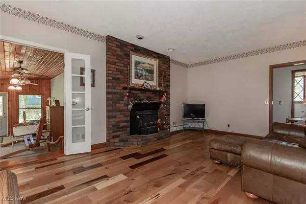 Burton, OH 44021,14752 Evergreen