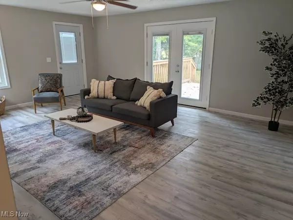 Apple Creek, OH 44606,4622 S Apple Creek RD