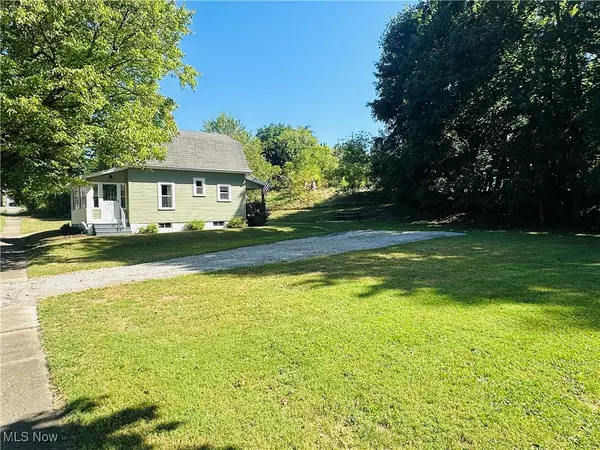 Loudonville, OH 44842,410 N Spring ST