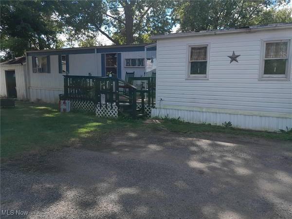 3000 Moxadarla DR #Lot 2, South Zanesville, OH 43701