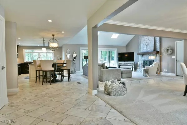 Cortland, OH 44410,404 Cherry Hill LN