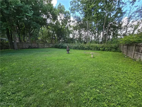 Parma Heights, OH 44130,6842 Greenbriar DR