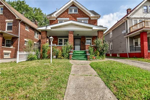13613 Bartlett AVE, Cleveland, OH 44120