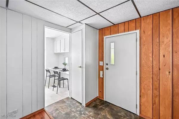 Warren, OH 44481,130 Hickory LN SW