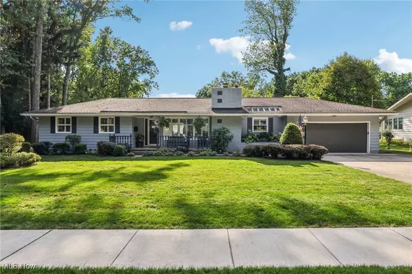 3054 Englewood DR, Stow, OH 44224