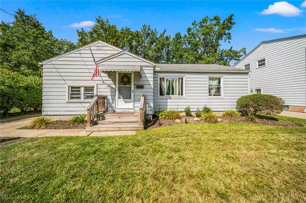 1238 Hulett AVE, Eastlake, OH 44095