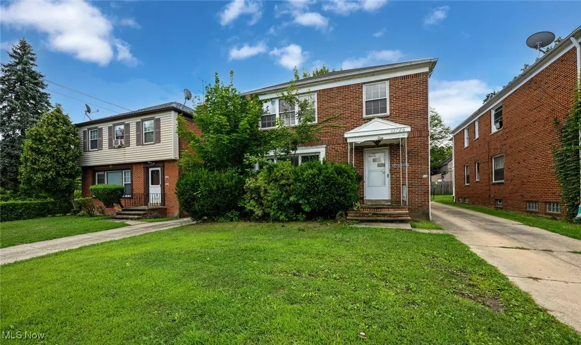 University Heights, OH 44118,13726 Cedar RD