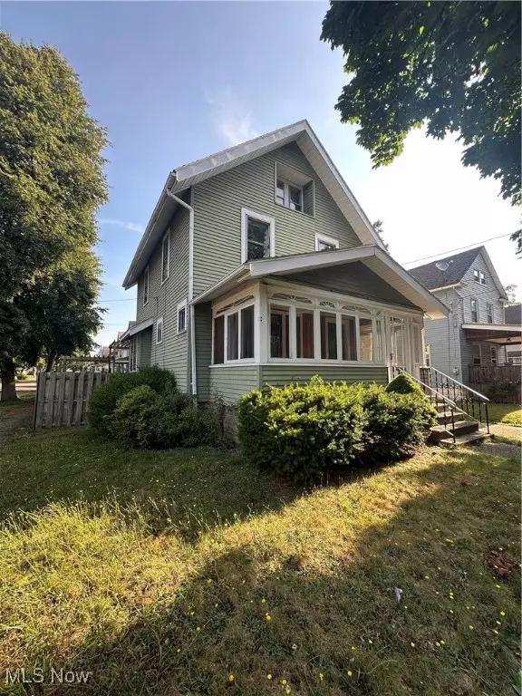 Akron, OH 44314,1115 Florida AVE