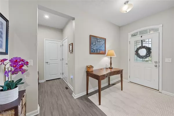 Medina, OH 44256,3793 Crimson Harvest LN