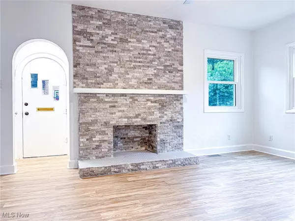 Steubenville, OH 43952,270 Hollywood BLVD