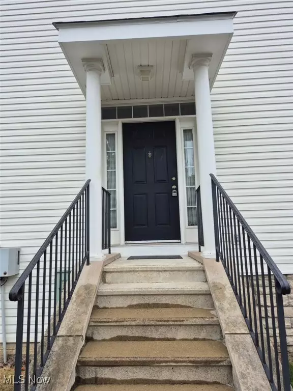 Blacklick, OH 43004,400 Oxford Oak DR