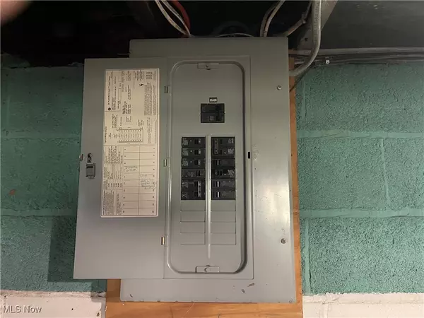 Girard, OH 44420,149 churchill RD