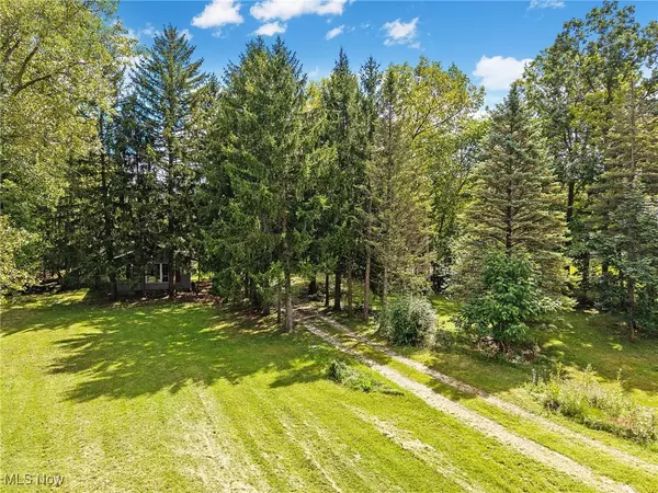 Strongsville, OH 44136,18229 Howe RD