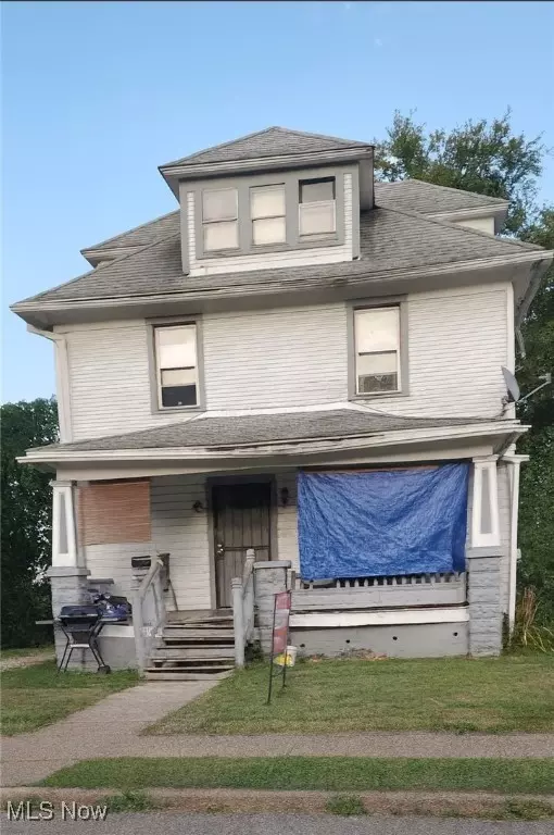 Akron, OH 44307,595 Rhodes AVE