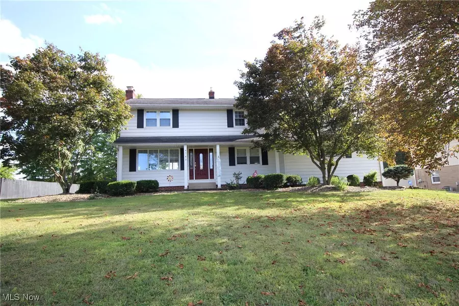 4740 Echoglenn ST NW, Canton, OH 44720