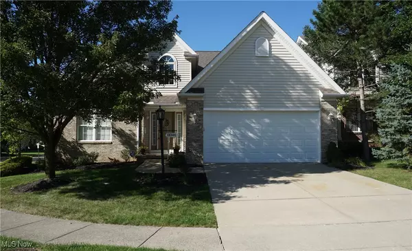 18560 Winding Oak DR, Middleburg Heights, OH 44130