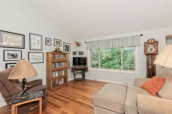 Chardon, OH 44024,10955 Auburn RD