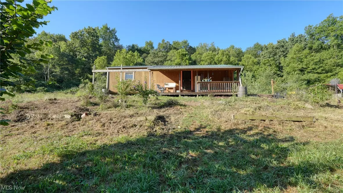 New Concord, OH 43762,60040 Bliss RD