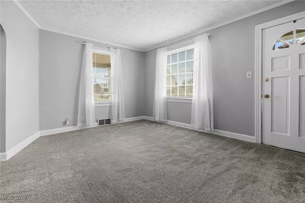 Massillon, OH 44646,135 26th ST SE