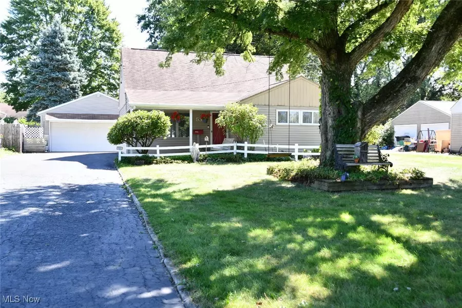 532 Westgate BLVD, Austintown, OH 44515