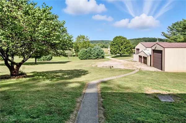 Nashport, OH 43830,8916 Newark RD