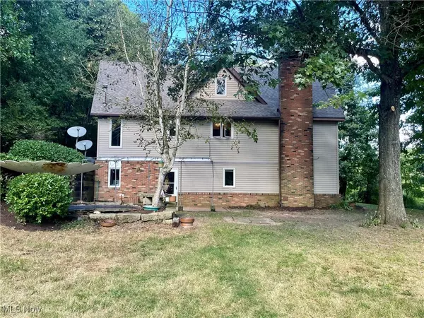 Newcomerstown, OH 43832,6518 Stonecreek RD SW