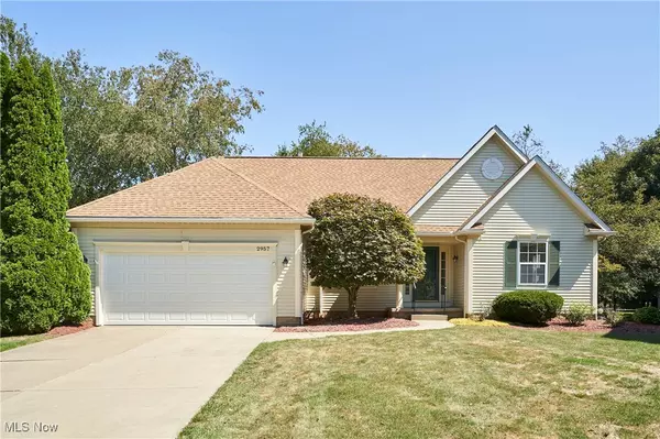 2957 Greenspire LN, Fairlawn, OH 44333