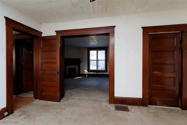 Dennison, OH 44683,113 E 4th ST