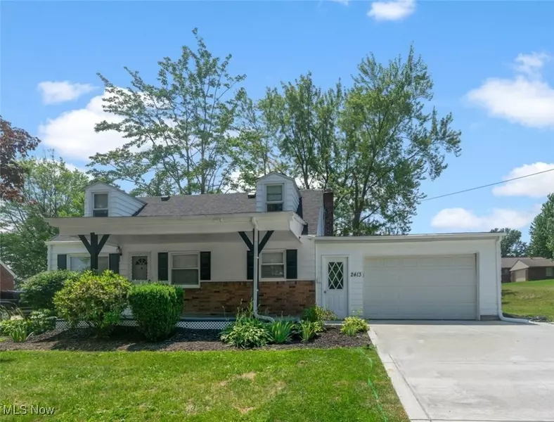 2413 W Manor AVE, Struthers, OH 44514