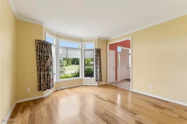 Cuyahoga Falls, OH 44223,708 Dominic DR